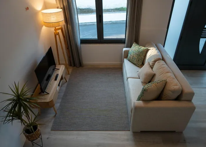 Mar Azul - Mosteiros (Azores)