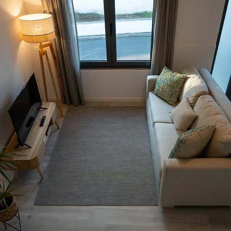 Mar Azul - Mosteiros (Azores)